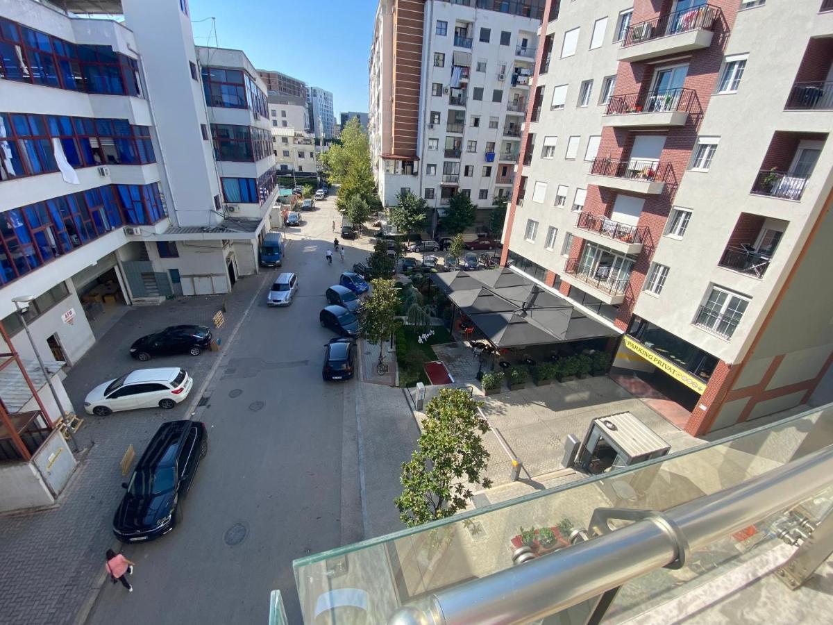 Lovely Apartment Tirana Extérieur photo