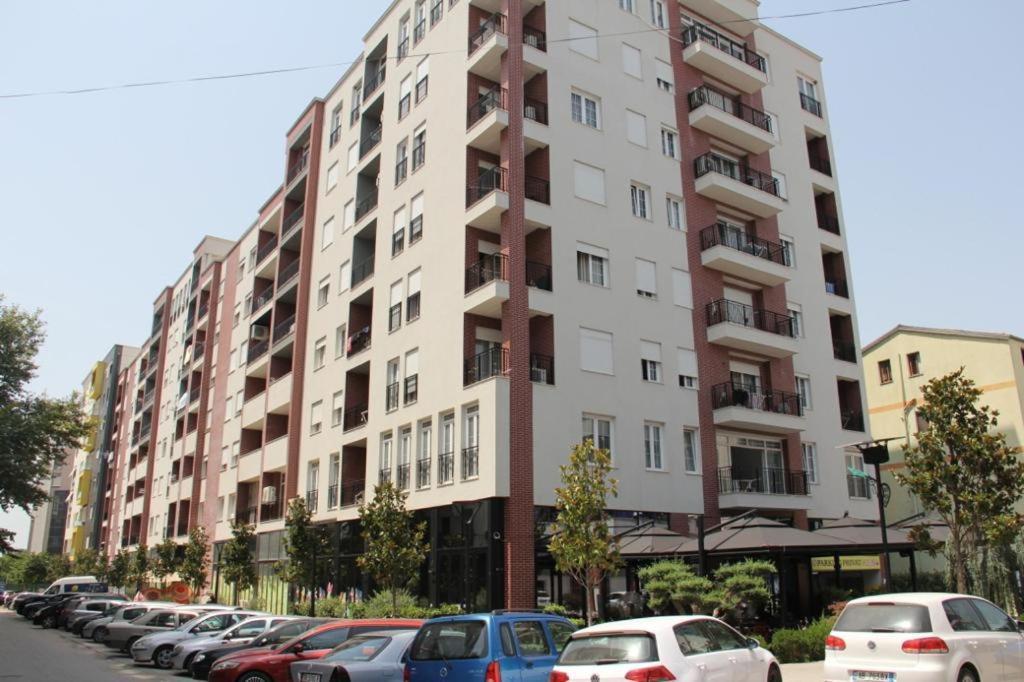 Lovely Apartment Tirana Extérieur photo